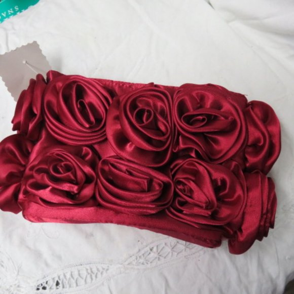 FOR YOUR EASE ONLY INC. Handbags - FOR YOUR EASE ONLY INC/ROSETTE EVENING -MAKEUP BAG